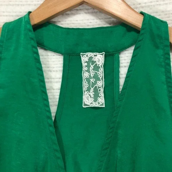 Sadie & Sage Green Tank‎ Top Sleeveless Halter Flowy Casual Blouse Size M - Picture 2 of 4